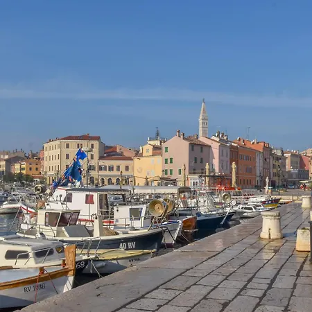 In Mit Grosser Terrasse By Interhome Prázdninový dům Rovinj
