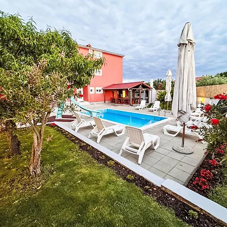 In Mit Grosser Terrasse By Interhome Rovinj